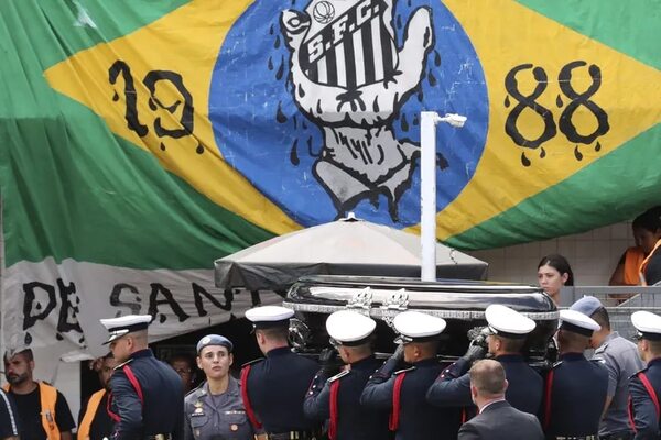 Los astros de la selección brasileña, ausentes en el adiós a Pelé - Fútbol Internacional - ABC Color