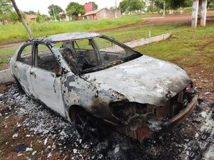 Perdió la llave de su auto, encargó una nueva y cuando volvió se había incendiado - ABC en el Este - ABC Color