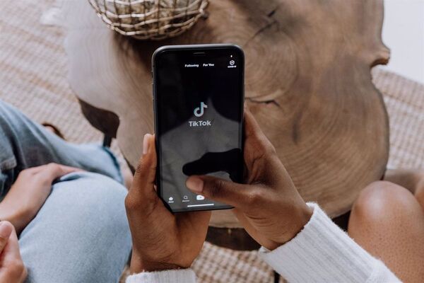 TikTok suma videos horizontales a su plataforma