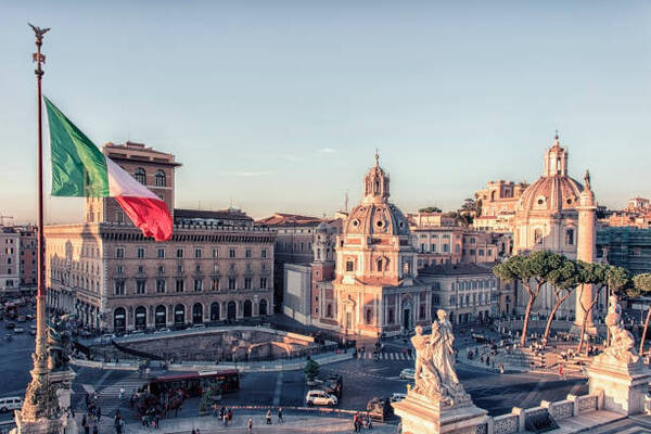Italia, el país de la eurozona más susceptible a una crisis de deuda, según Financial Times - Revista PLUS