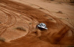 Diario HOY | Sainz pierde puntos en una reducida etapa del Dakar