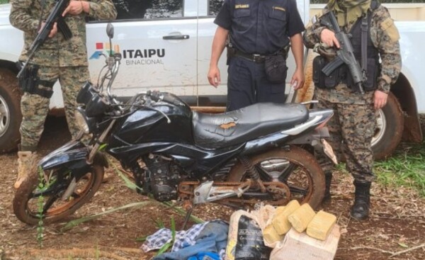 Hallan 18 kg de marihuana en Puerto Indio