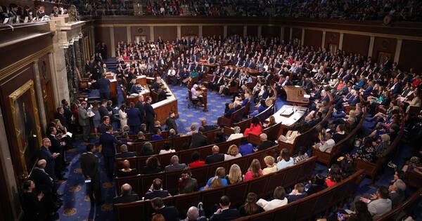 La Nación / Nuevo Congreso de EEUU aumenta de 38 a 47 representantes latinos