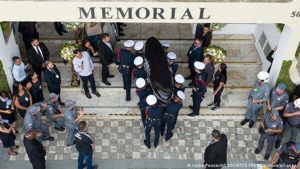 Brasil: Pelé es sepultado en una ceremonia privada tras masivo homenaje en Santos - ADN Digital