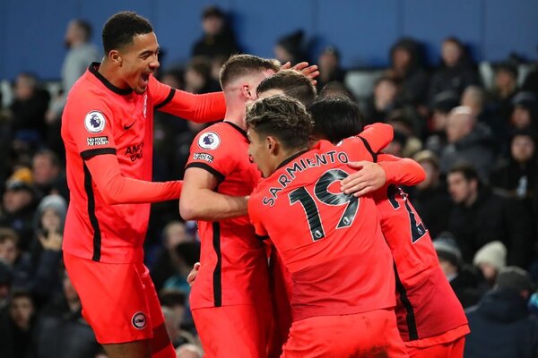 Diario HOY | El Brighton de Julio Enciso golea en la Premier