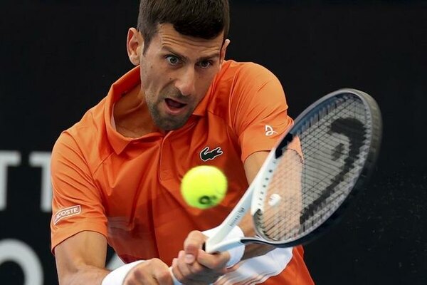 Novak Djokovic inicia su temporada con un triunfo en Adelaida