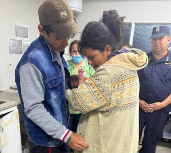 Angela ya está en brazos de su mami: "No me voy a volver a separar de ella"