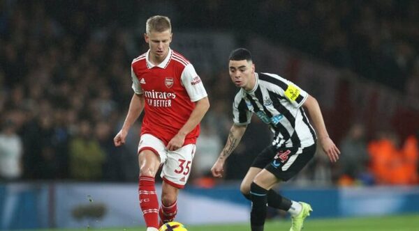 El Newcastle de Almirón frena al puntero Arsenal