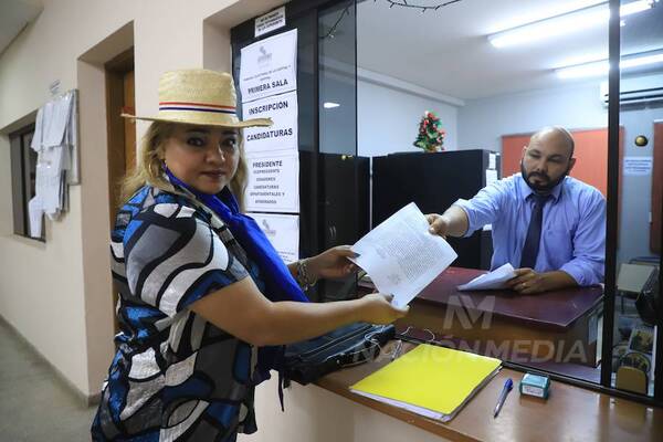 Diario HOY | Fraude liberal: candidata desplazada radicó denuncia ante TSJE