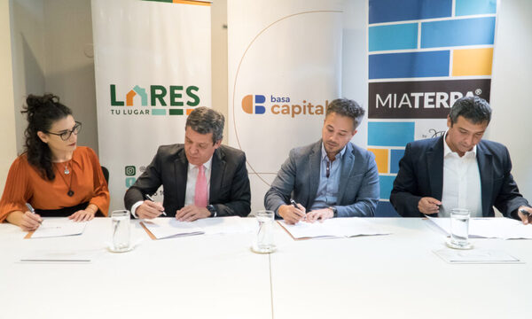 Alianza mbarete entre Basa Capital y Lares para la primera vivienda