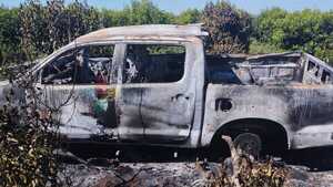 Hallan camioneta totalmente incinerada en Capitán Miranda
