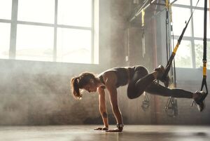 TRX: entrenamiento de suspensión para definir el cuerpo