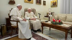 Francisco recordó a Benedicto XVI como «un gran maestro de catequesis» - El Trueno