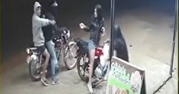 La Nación / Preocupa que motoasaltantes operan en grupo y solo reciban arresto domiciliario