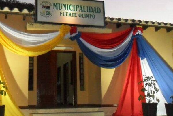 Diario HOY | Denuncian ‘pase de factura’ en Fuerte Olimpo: cuatro funcionarios despedidos