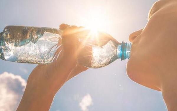 Hay que tomar agua antes de tener sed – Prensa 5