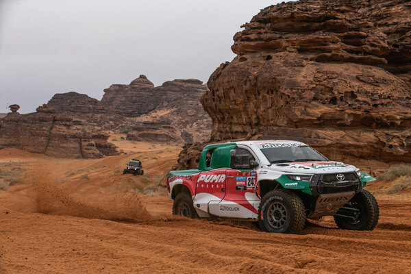 Los problemas no detienen a Lafarja quien cerró la etapa 4 del Dakar