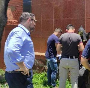 Le pidió a una doña 15 millones a cambio de no publicar sus fotos tie'y