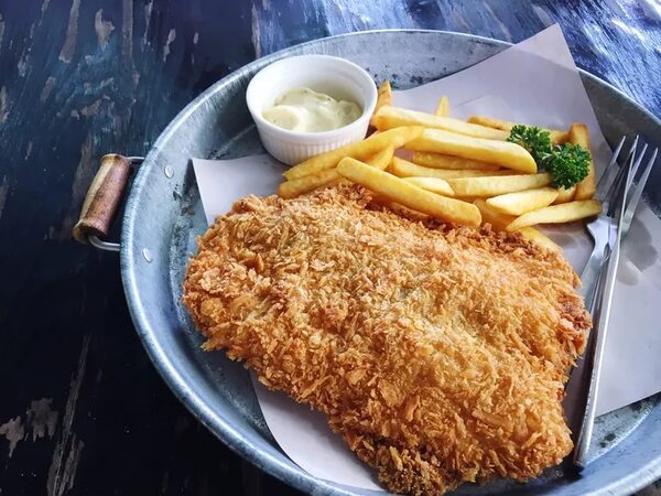 Esta es la manera más fácil de hacer una milanesa de pescado - Gastronomía - ABC Color