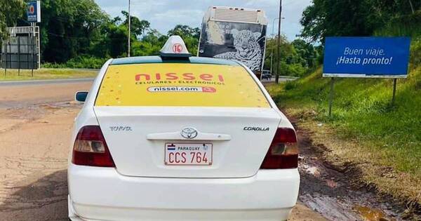 La Nación / Taxista murió mientras esperaba a su pasajero