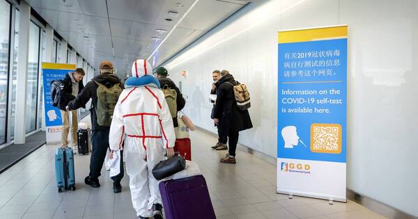 La Nación / Gremio aéreo considera “ineficaz” el test de covid a viajeros de China