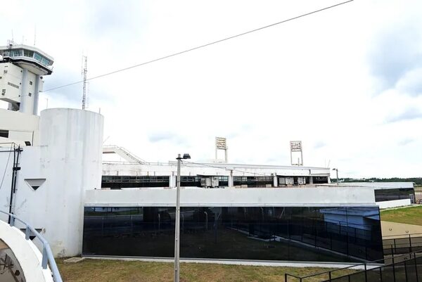 Tribunal rechazó medida cautelar que pidió EISA en el caso del aeropuerto - Economía - ABC Color