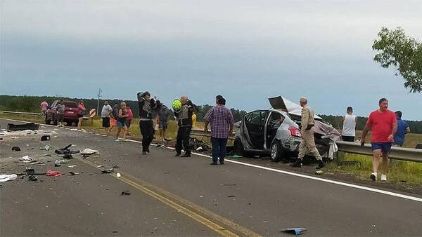 Diario HOY | Tres paraguayos murieron tras accidente en Corrientes