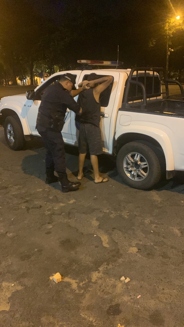 Varias detenciones durante controles de la Policía en San Lorenzo | 1000 Noticias