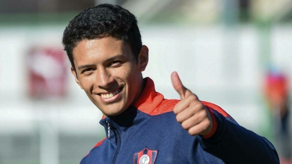 Rescindió contrato con Cerro Porteño y ya estampó su firma con Tacuary