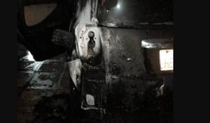 Queman auto de una funcionaria penitenciaria