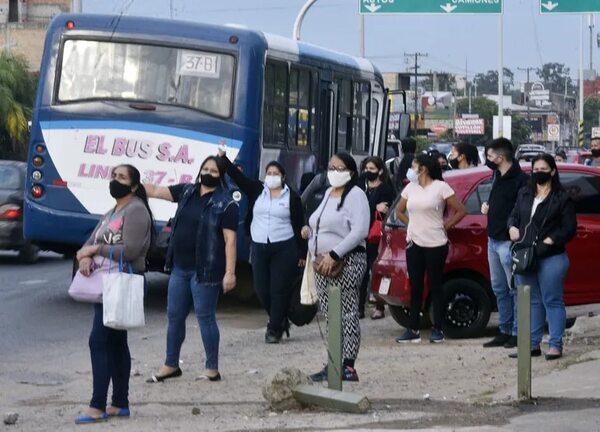Transportistas que hacen “reguladas” de buses pueden perder subsidio, recuerda viceministro - Nacionales - ABC Color