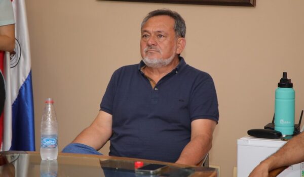 Senador trata de irresponsable a Efraín Alegre por usar la figura de Lugo - ADN Digital
