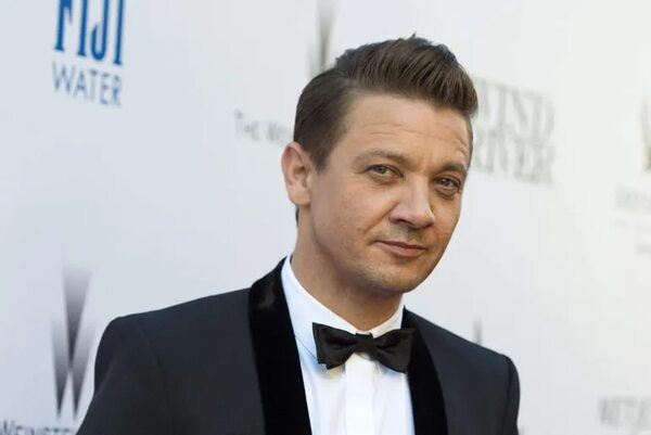 Así se recupera Jeremy Renner de su accidente con el quitanieves - Cine y TV - ABC Color