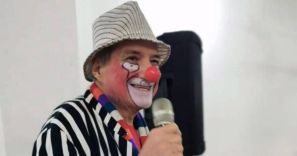 La Nación / Los Payasos Sinosé celebran 40 años con show solidario