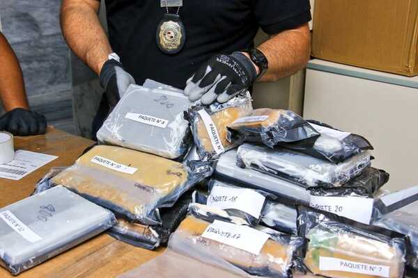 Hachís procesado en laboratorios norteamericanos con alto nivel de THC, enviados por encomiendas.