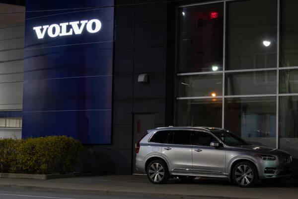 Volvo Cars vendió 615.121 coches en 2022, un 12% menos interanual - Revista PLUS