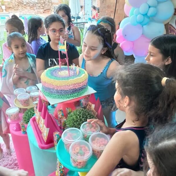 Luciana, la hija mayor de Federico Arias, ya cumplió ocho años - Gente - ABC Color