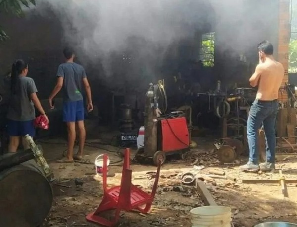 Explosión de tanque de combustible deja un muerto y tres heridos