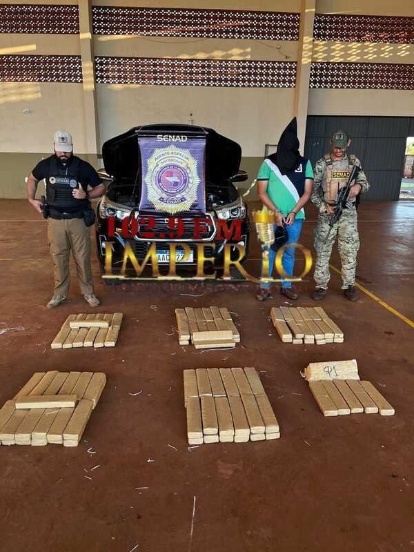 Senad detiene a ocupantes de una camioneta con cerca de 100 kilos de marihuana - Radio Imperio