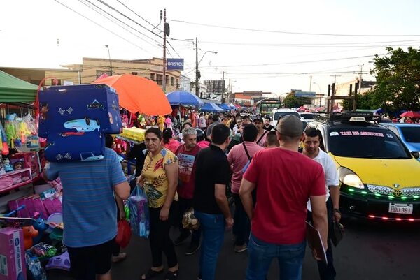 Reyes Magos reactivaron alegría de comerciantes, en dispar proporción - Nacionales - ABC Color