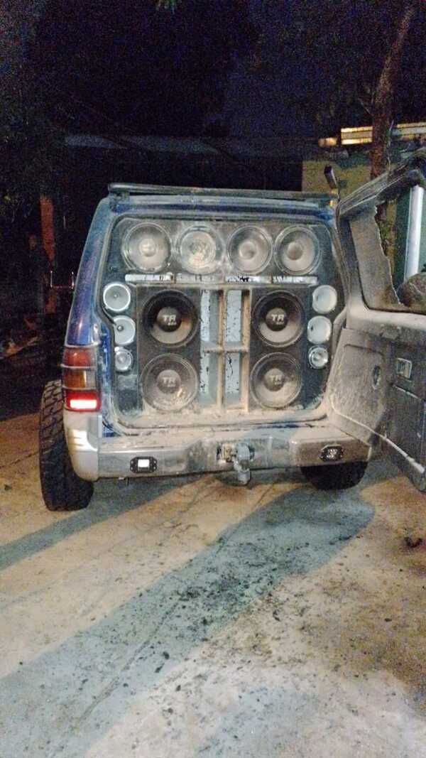 Atacan con bomba molotov una camioneta en Encarnación