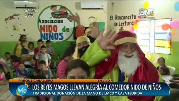 Los Reyes Magos llevan alegría al comedor Nido de niños - SNT