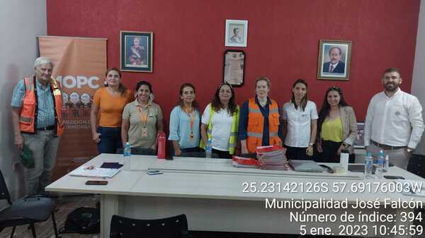 MOPC ejerce pago compensatorio por obras a pobladores de Remanso – Falcón