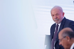 Los precios de la gasolina: primera crisis del gobierno de Lula da Silva en Brasil