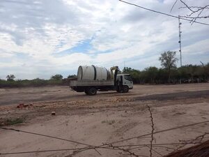 Sequía en el Chaco: comunidades nativas reciben tanques para acarreo de agua  - Noticias del Chaco - ABC Color