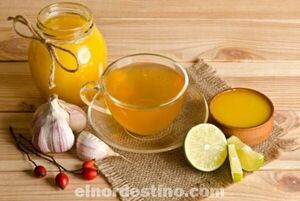 Colesterol alto: cómo bajarlo naturalmente con ajo y limón, un té simple de realizar y muy beneficioso para nuestra salud