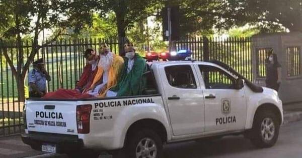 La Nación / Lluvia de memes por el día de los “Reyes Magos”
