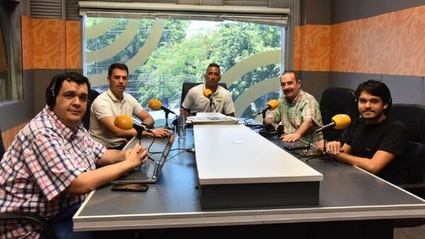 Lucas Barrios: "Es una felicidad enorme jugar en Paraguay"
