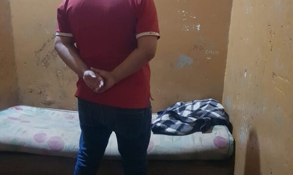Pateó y provocó sangrado a su pareja embarazada