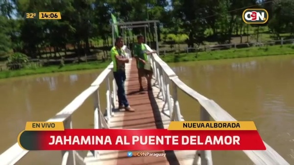 Jahamina al "Puente del Amor", atractivo turístico de Nueva Alborada - C9N